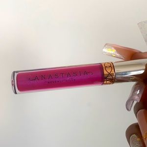Anastasia BH Sugar Plum Liquid Lipstick